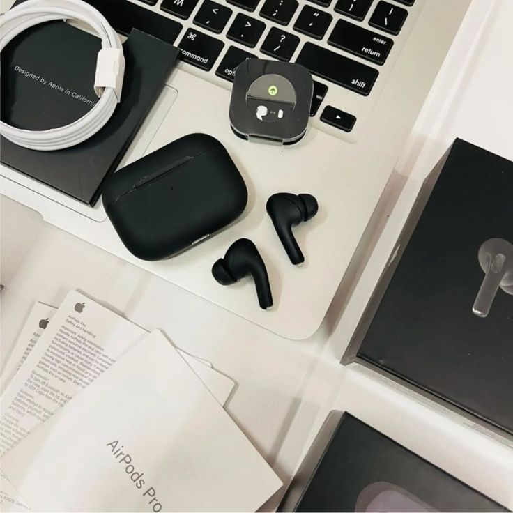 Black airpods pro2 ANC